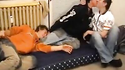 Double Anal Three-Way Twink Porn