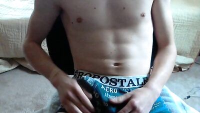 Young Twink Cumshots Handjob: First-Time Experience