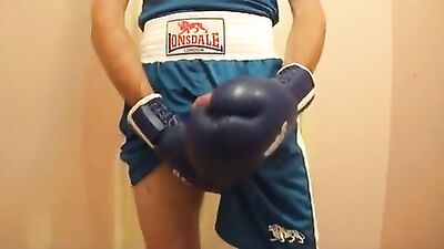 Gay Porn Arena: Amateur Cum Shots Solo Battle