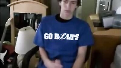 Brunette Web-Cam Twink: Unleashed Desires