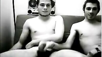 Black & White Desires: Loves Amateur Cum Shots & Handjobs!