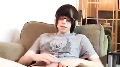 Emo Boy Sean Cums Again - Bisexual Amateur Big Cocks Jackoff!