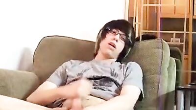Emo Boy Sean Cums Again - Bisexual Amateur Big Cocks Jackoff!