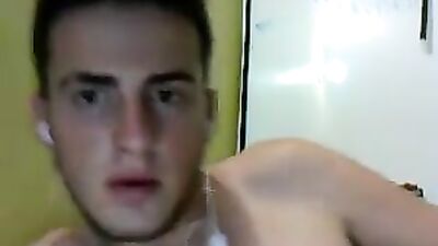 Gay Porn Storytelling: Amateur Cum Shots and Handjobs