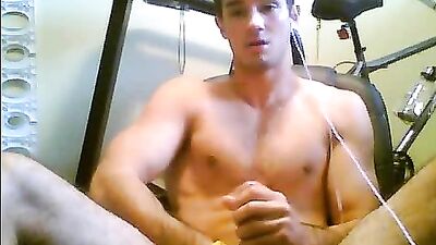 Jerks Off & Cum Shots: Muscle Boys Huge Load!