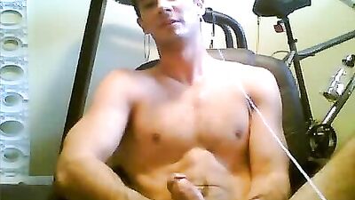 Jerks Off & Cum Shots: Muscle Boys Huge Load!