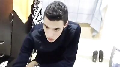 Big Web-Cam Explosion: A Gay Porn Video Full of Action and Desire!