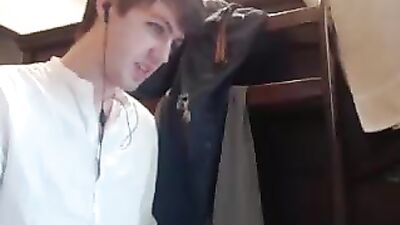 Gay Porn Amateur Cum Shots Handjob - A Lone Passionate Encounter