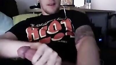 Cumming on Table Amateurs! Handjobs Ready!