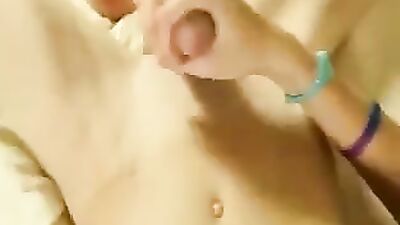 Web-Cam Solo Sensation - Vid110: A Gay Porn Adventure!