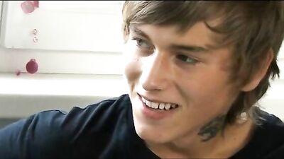 Seducing Czech Twink: Hardcore Bareback Oral Action!