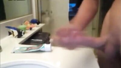 Gay Twink Cum Show - Multiple Solo Handjobs!