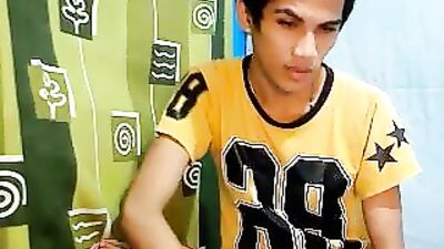 Young Thai Delight - An Amateur Asian Handjob Experience!