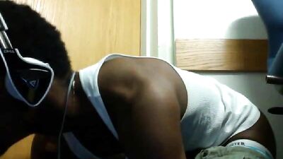 Young Cute Cam Black Shots