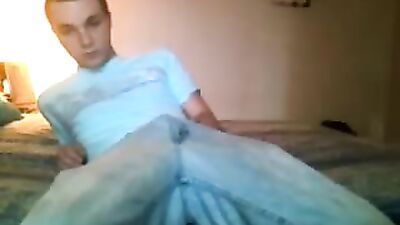 Bare-Chested Amateurs Cum Shots Handjob!