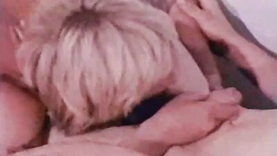 Vintage Bliss - Unleashing the Power of Old-School Passion!