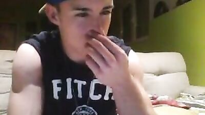 Explore Bubble Boys Hot Spaniard Body In Action-Packed Gay Porn!