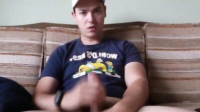 Straight Guy Rubs Out (Gay Porn)
