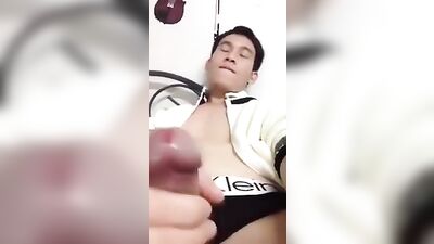 Juicy Asian Wank: Amateur Solo Delight