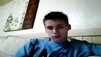 Sexy stud has jerk fun