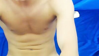 Young Cam Handjob: Sweet Experience!