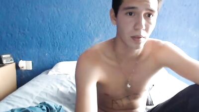 Young Charming Amateur Solo Handjob This hot video features a young and charming guy giving himself the most incredible handjob!