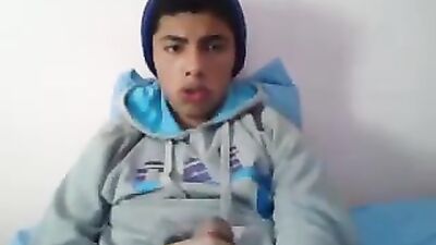 Friendly Kisses: Amateur Cum Shots and Handjobs