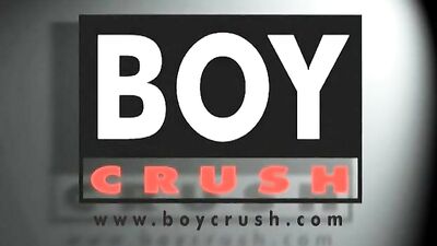 Gay Porn - Kiler Mosss Shower Showdown!