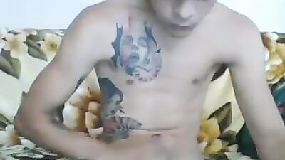 Feline Look: Amateur Cum Shots and Handjobs - An Intense Journey into Gay Porn!