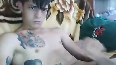 Feline Look: Amateur Cum Shots and Handjobs - An Intense Journey into Gay Porn!