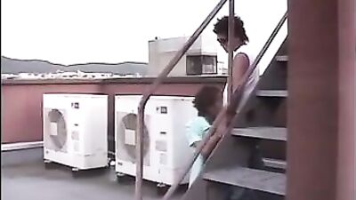 Sex on the housetop - Action Amature Asian