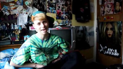 Web-Cam Fun: How to use a condom with hot guys!