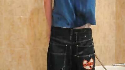 Web-Cam Solo Showdown - Shower Wank 2: Steamy Upgrade!