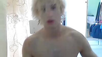 Beautiful Blond Amateurs Cum Shots - Boys in the Spotlight!