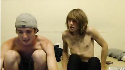 Straight Boys & Toys: Twink Cumshots Delight!