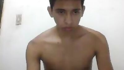 Affectionate Pride! An Amateur Cum Shots Handjob Experience