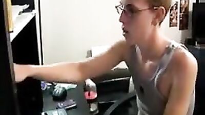 Cumming with Cute Nerdy Twink Fuckbuddies - Action Bareback!
