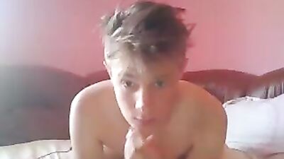 Blond hot amateur cum shots: the ultimate bliss for all gay porn lovers!