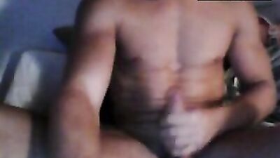 Discover Rubio musculosos raw blond power!