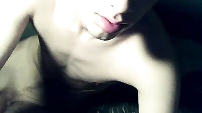 Young Handsome Man Masturbates in His Room - Lindo joven se masturba en su habitación