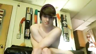 Gay Pride Consolador Adventure - Exploring New Heights with Your Vibrator!