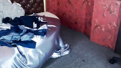 Gay Solo Amateur Handjob - He dresses and leaves you so!