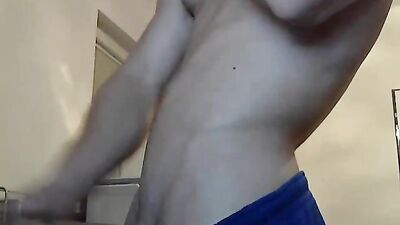 Much Muscle Cumshots Handjobs - The Amateur Way