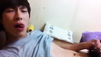 Asian Cum Showdown: Sexy Solo Performance