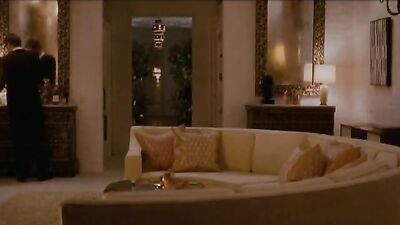 Un hombre soltero * Tema gay (Doblada en español)