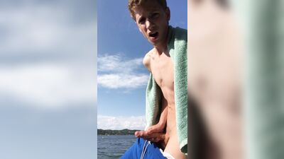 Big Dick Cutie Jerks Off Boys Porn