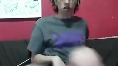 Teen gay porn putting on a cum show