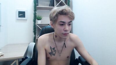 Hot camboy cum show porn boys