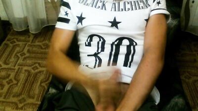 White T-Shirt Amateurs: Cum Shots and Handjobs