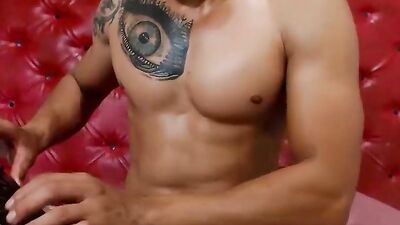 Matthew Walkers Cam Solo Ass Play Explosion!